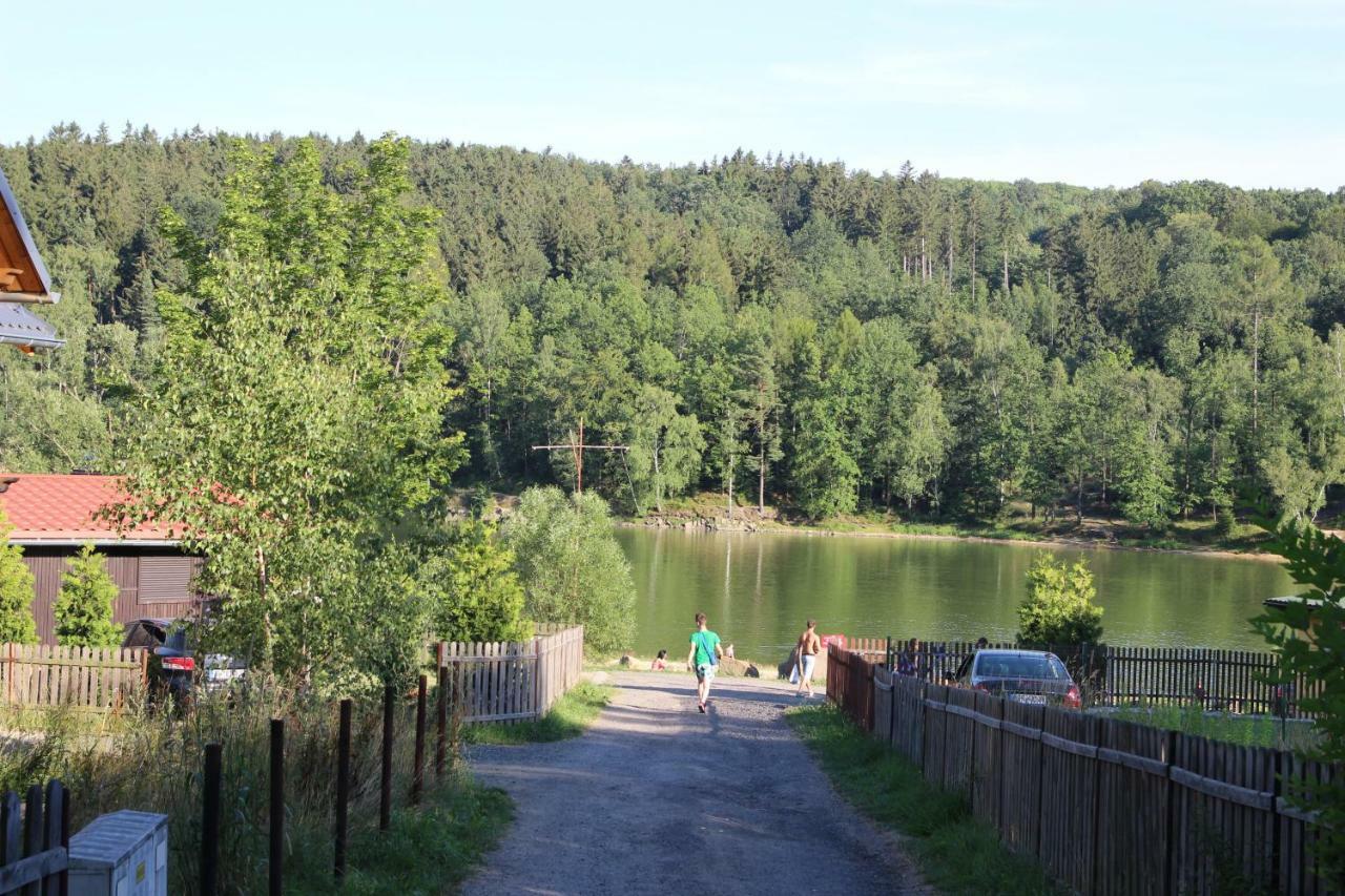 Domki Nad Jeziorem W Karlowicach Karlowice Exteriér fotografie
