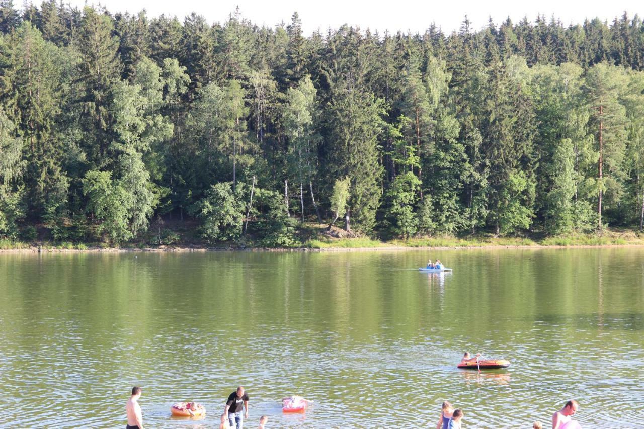 Domki Nad Jeziorem W Karlowicach Karlowice Exteriér fotografie