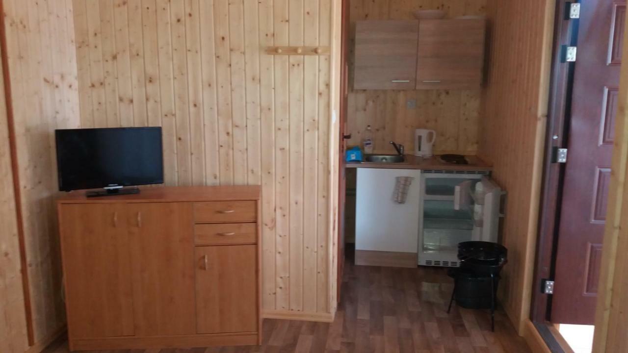 Domki Nad Jeziorem W Karlowicach Karlowice Exteriér fotografie
