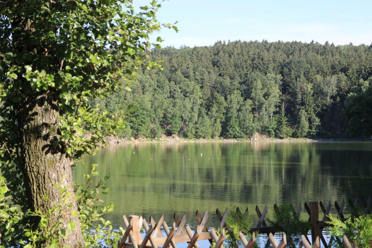 Domki Nad Jeziorem W Karlowicach Karlowice Exteriér fotografie