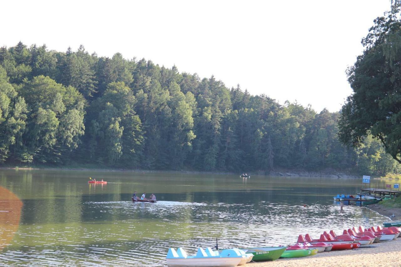 Domki Nad Jeziorem W Karlowicach Karlowice Exteriér fotografie