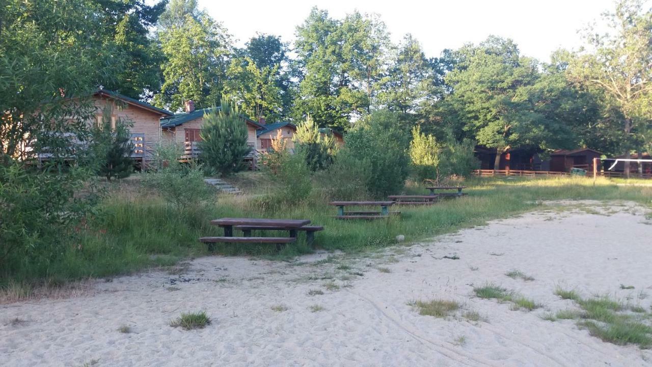 Domki Nad Jeziorem W Karlowicach Karlowice Exteriér fotografie